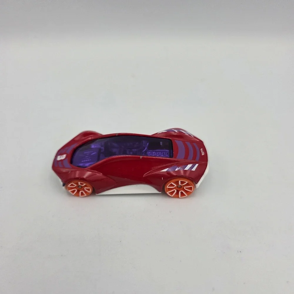 2017 Hot‎ Wheels EXOTIQUE FJV81 Red White Purple Top 1:64 Diecast Toy Race Car